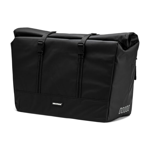 URBAN PROOF Recycelte Fahrradtasche mit langem Schwanz 60L